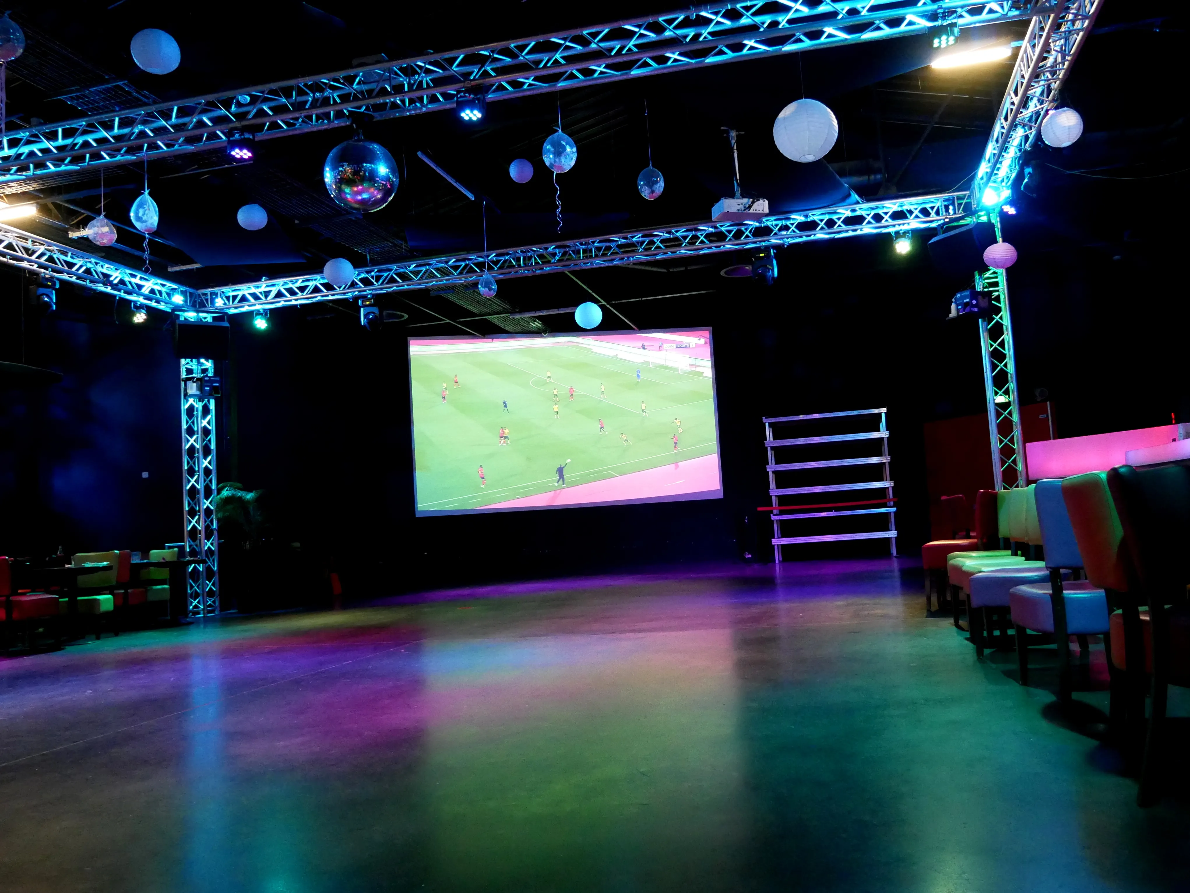 MILLE FAÇONS DE S'AMUSER AU BMB