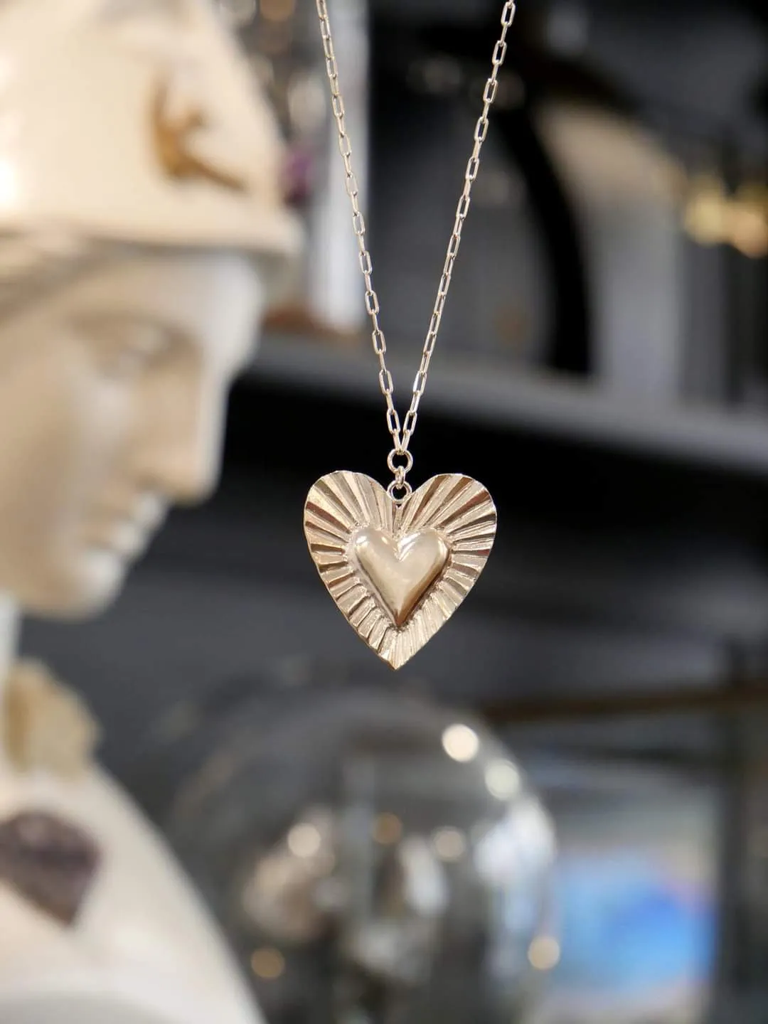 UNE BIJOUTERIE ARTISANALE