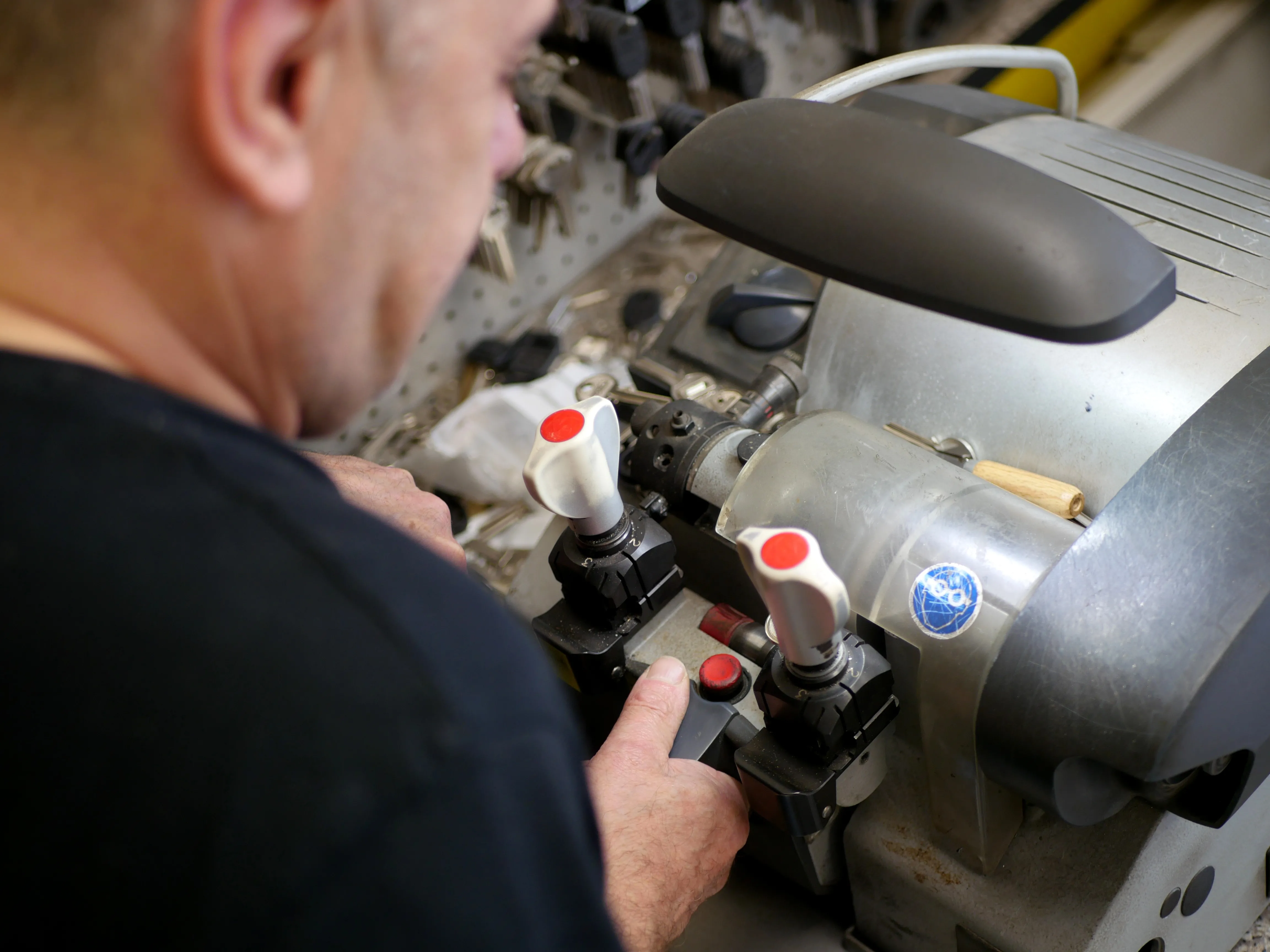 DAVID A BESOIN DE VOUS