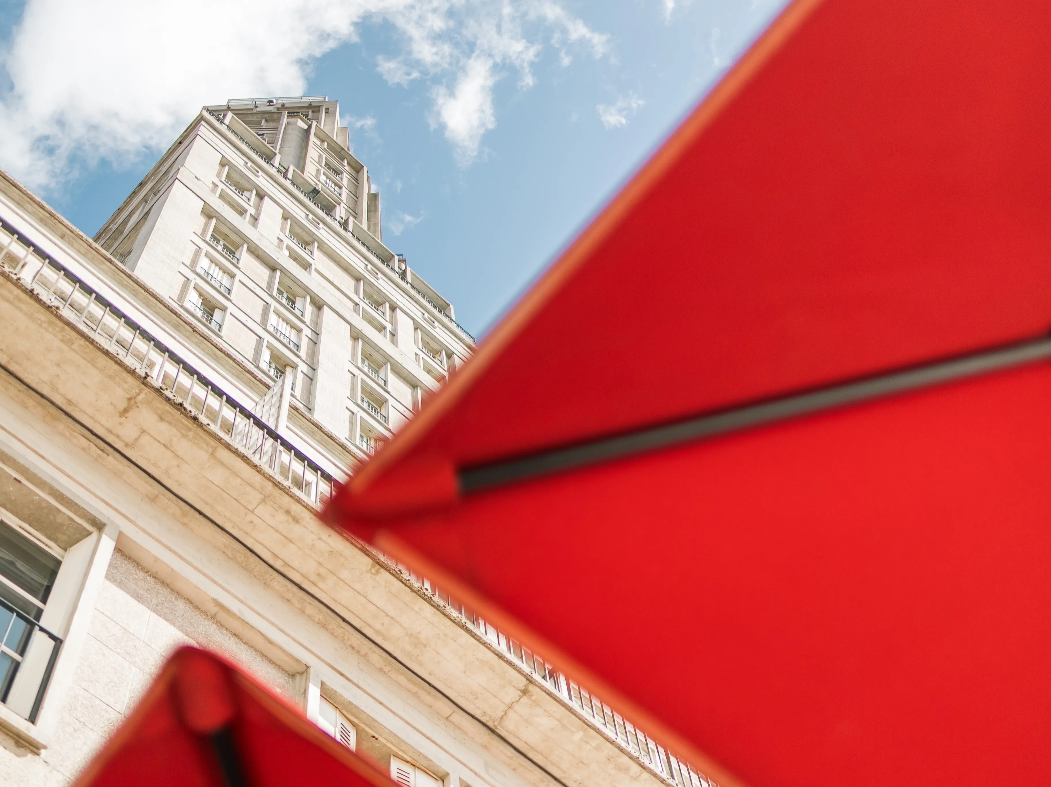 Se régaler au pied de la Tour Perret