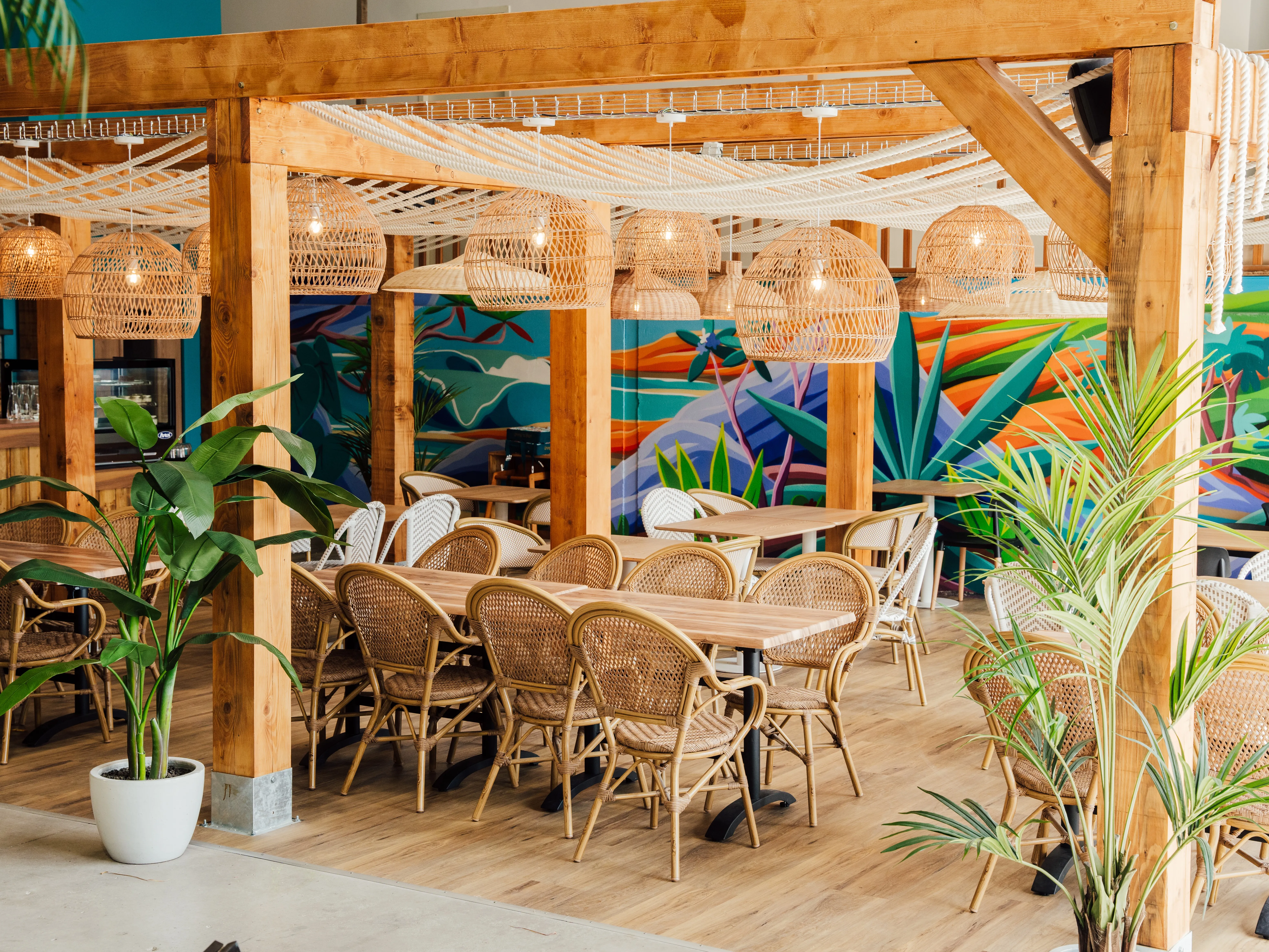 Restaurant convivial, fait maison et ambiance unique chez Grimp’A Bloc