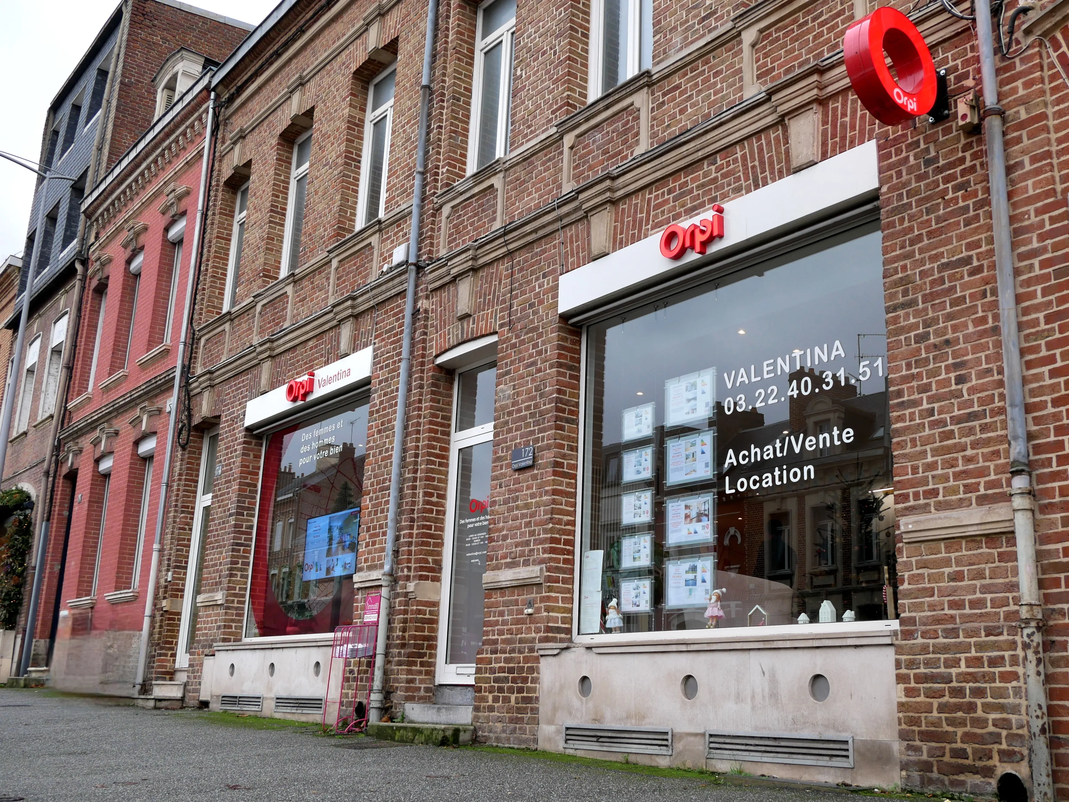 Une agence immobilière locale, humaine et engagée !