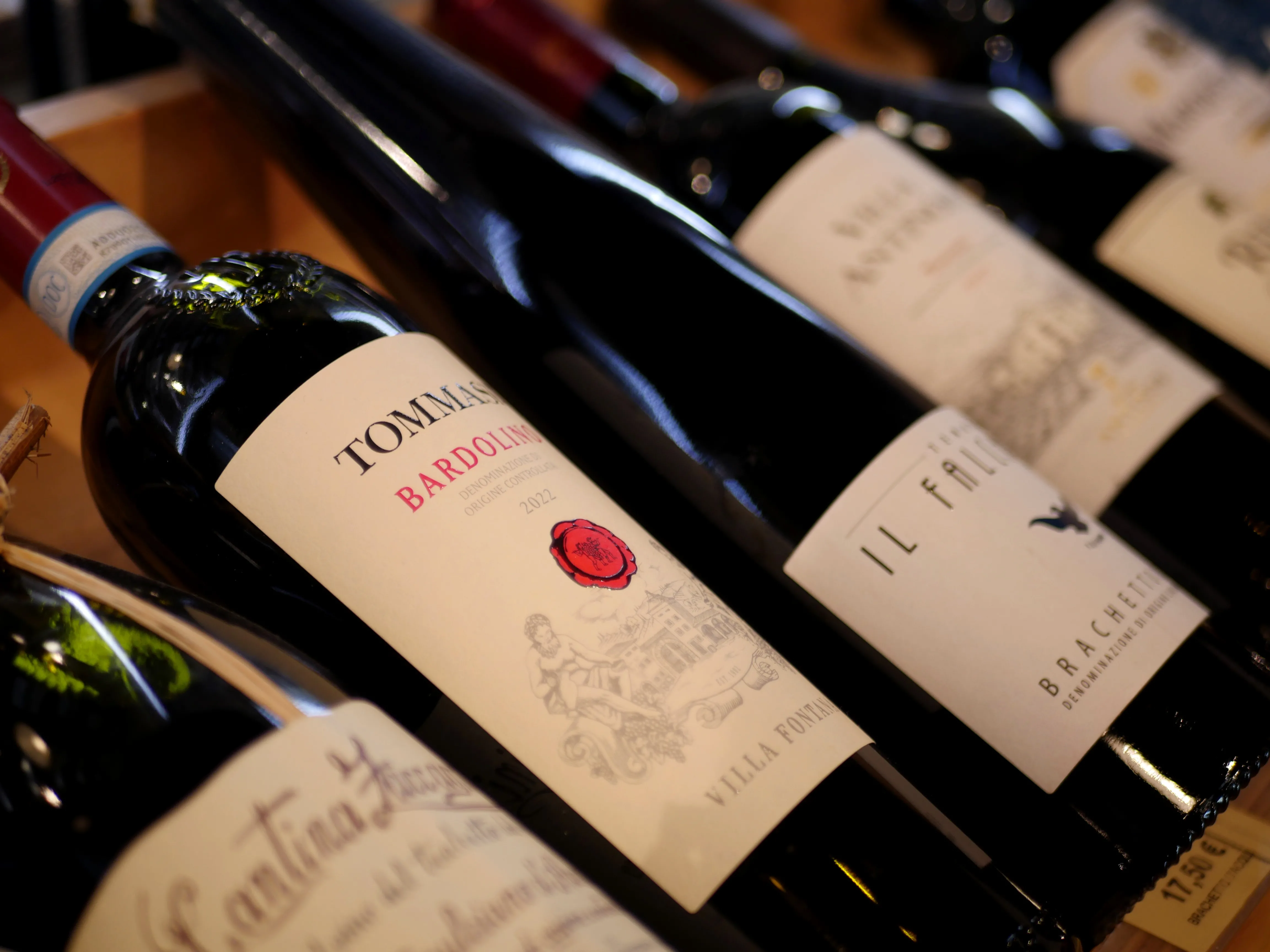 Votre référence en vins, spiritueux et produits d’exception !